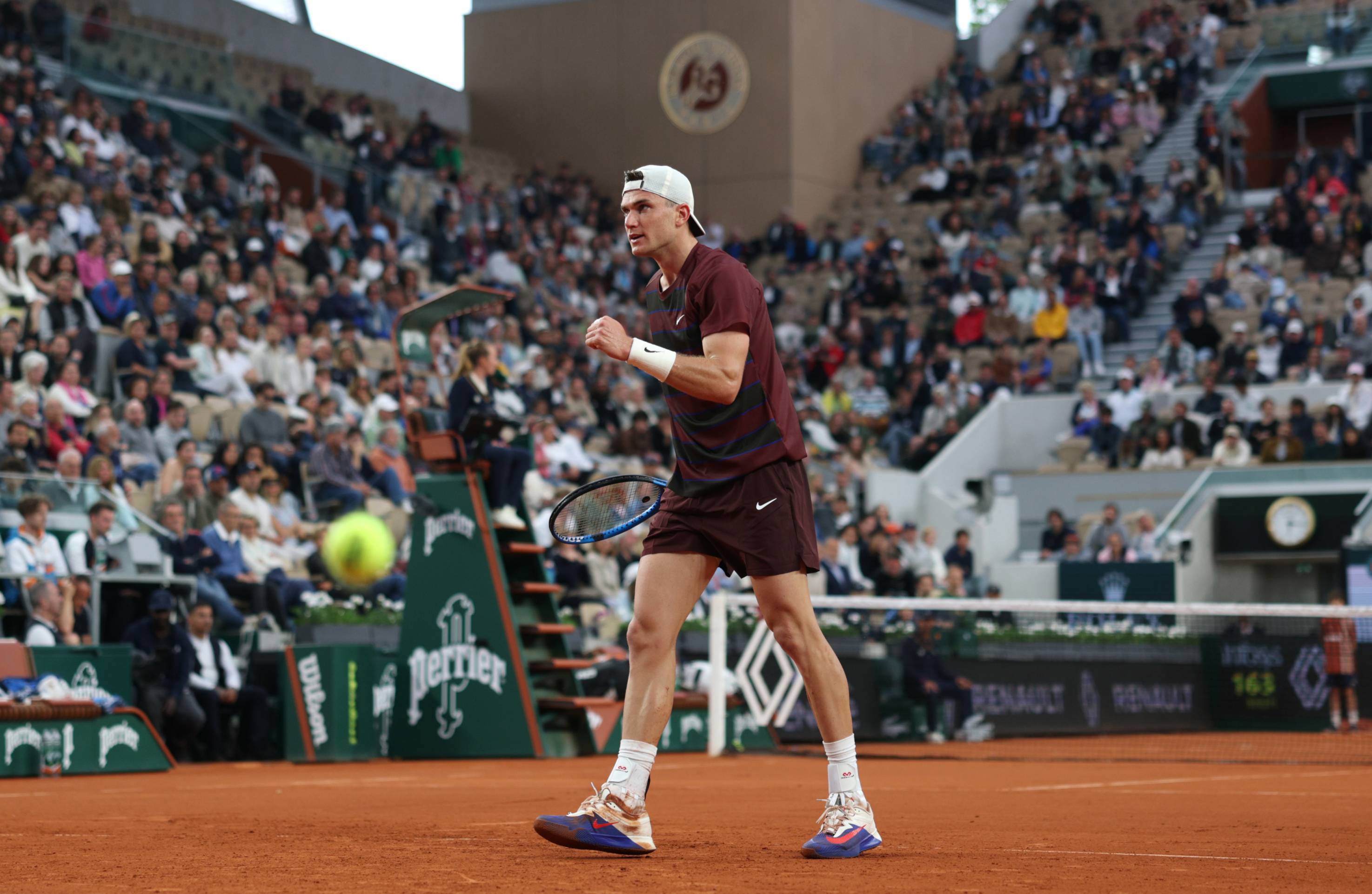 Jack Draper gives a fist pump during his first round win over Mattia Bellucci at Roland Garros