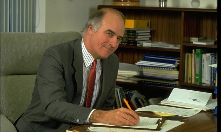 Tribute to former LTA Chief Executive Ian Peacock OBE