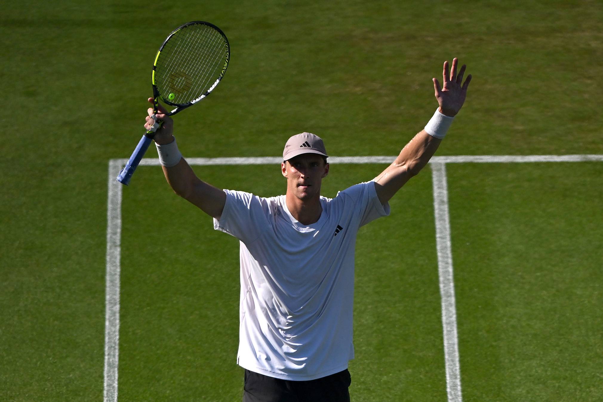 Jan Choinski celebrates reaching his first ATP quarter-final at the Lexus Eastbourne Open