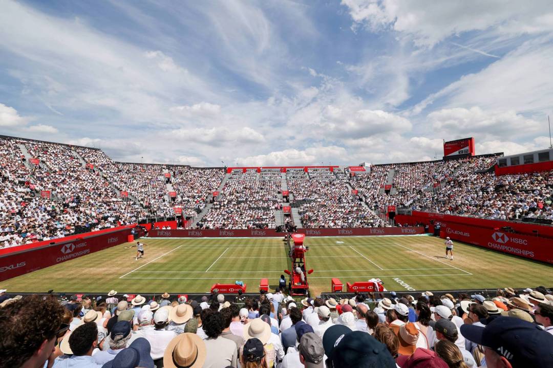 Courtside view of two tennis players competing in the final of the HSBC Championships at The Queen's Club