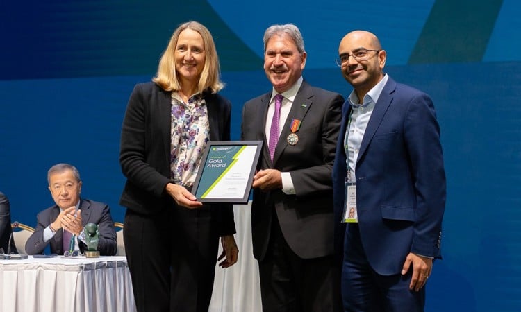 LTA's Inspire for Women Volunteers programme receives World Tennis Advantage All Gold Award