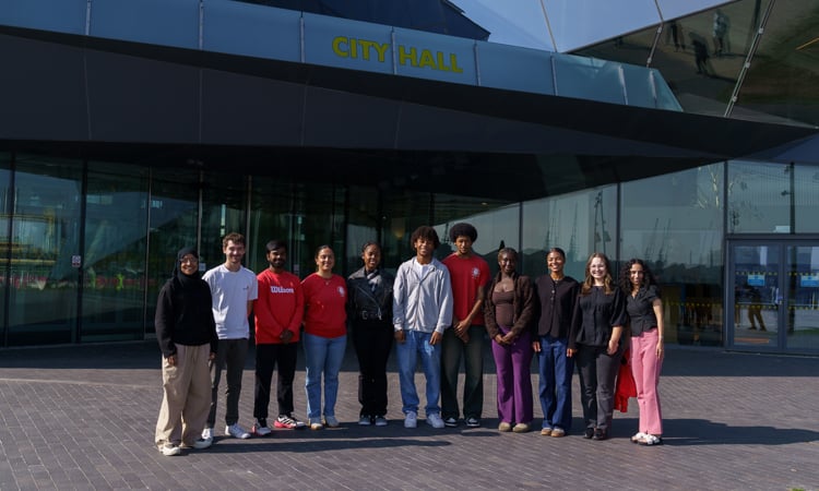 Rally Together London celebrates first coach trainee graduates at the Laver Cup