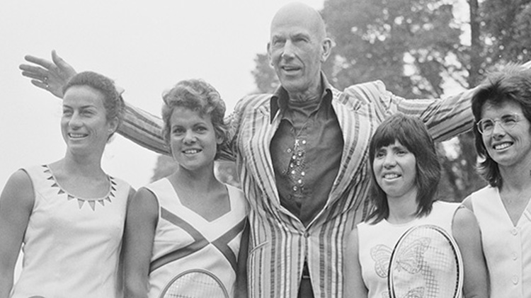 Ted Tinling with four female tennis players